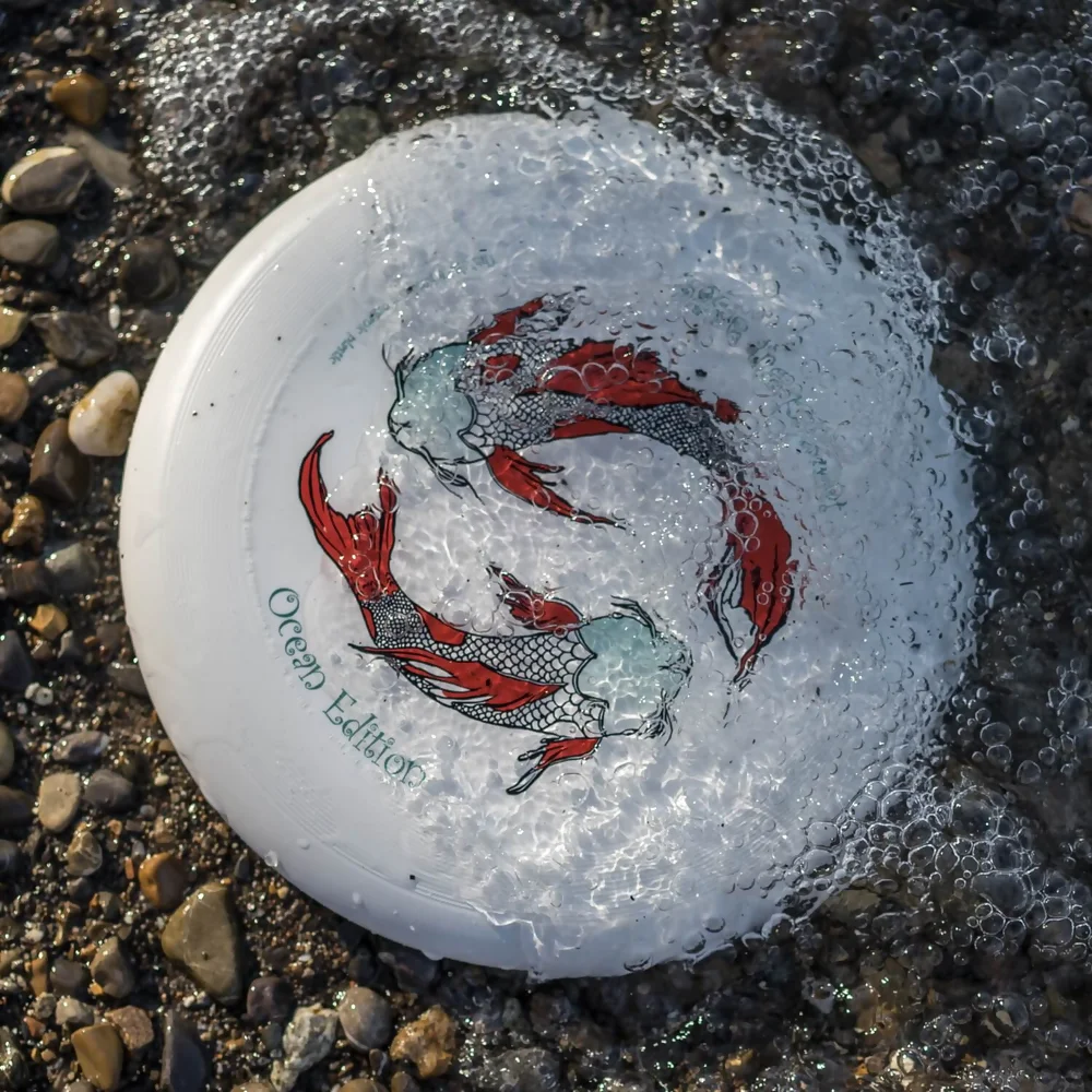eurodisc® 175g Ultimate Frisbee Koi aus Bio-Kunststoff Ocean Edition eurodisc® 175g Ultimate Frisbee Koi aus Bio-Kunststoff Ocean Edition